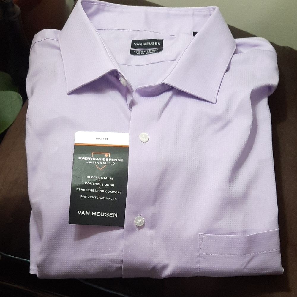 Van Heusen Men's Lavender Dress Shirt